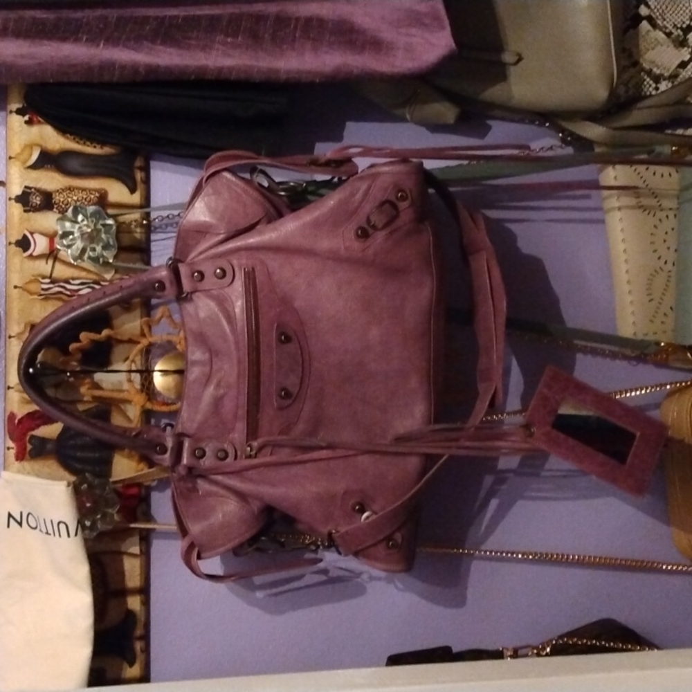 100% auth Balenciaga beautiful purple leather city bag